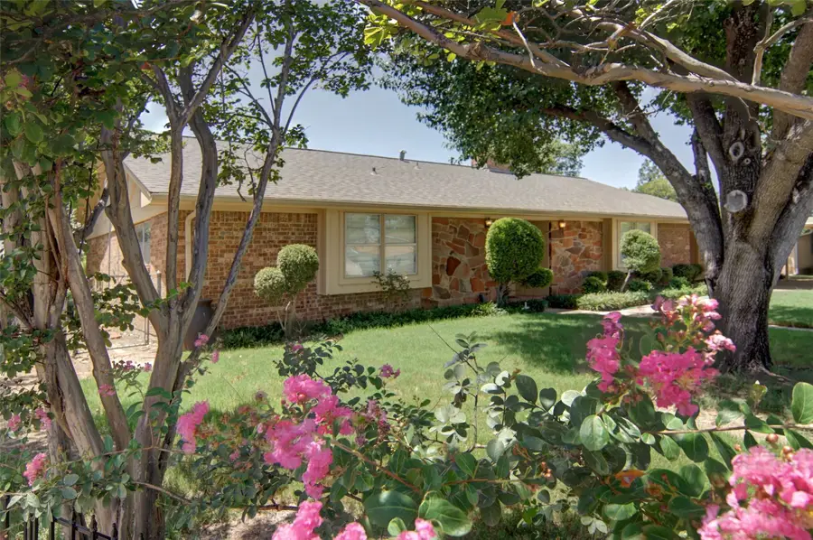 1706 Goodwin Drive, Mineral Wells, TX 76067 - #2