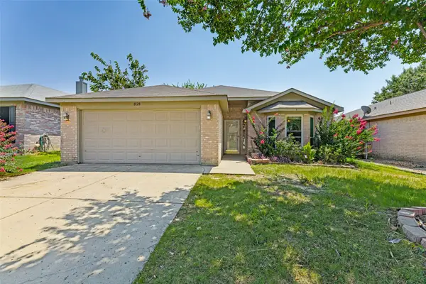 8128 Broken Arrow Road, Fort Worth, TX 76137