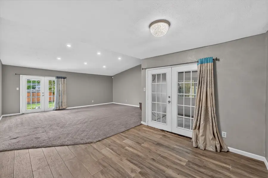 704 Levelland Drive, Arlington, TX 76017 - #2