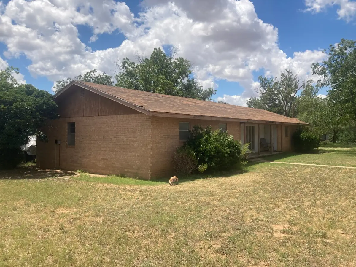 401 3rd Street, Roaring Springs, TX 79256 - #1