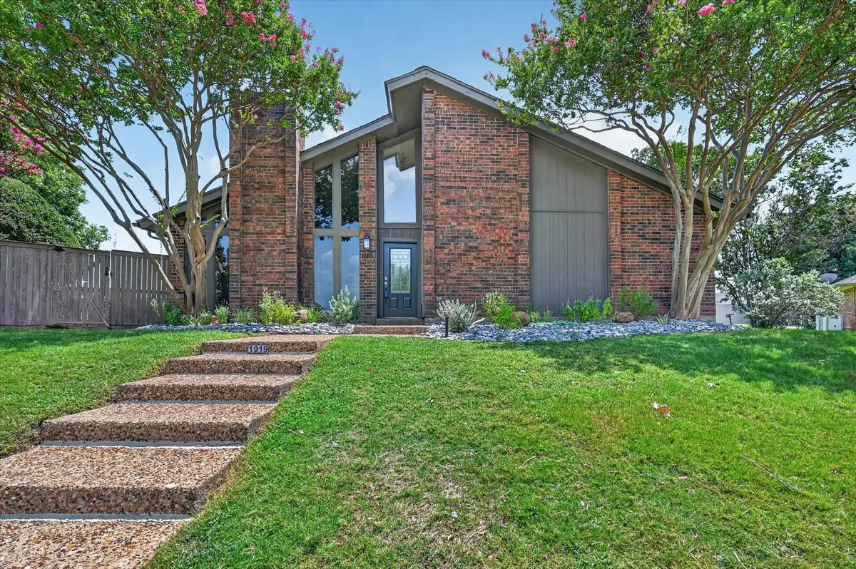 1019 Ridgeview Circle, Carrollton, TX 75007 - #1
