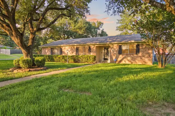 9401 Garfield Drive, Shreveport, LA 71118