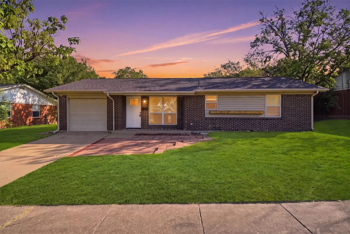 6214 Shadydell Drive, Fort Worth, TX 76135 - #1