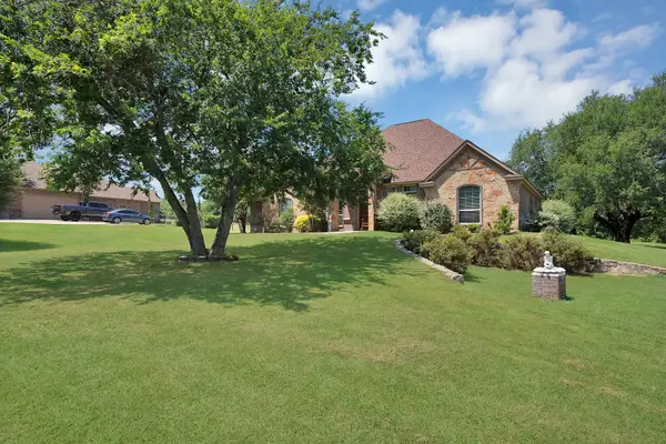 112 Meadow Arbor Drive, Weatherford, TX 76085