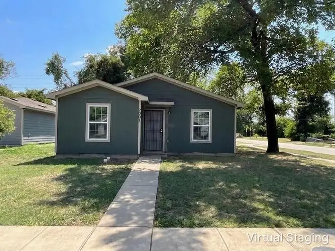 2001 J B Jackson Jr Boulevard, Dallas, TX 75210 - #1