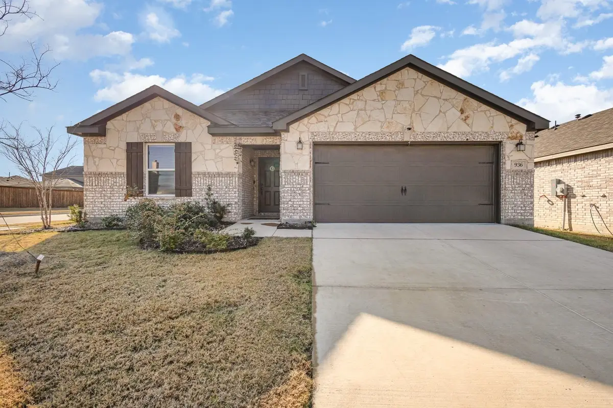 936 Waggoner Drive, Cross Roads, TX 76227 - #1