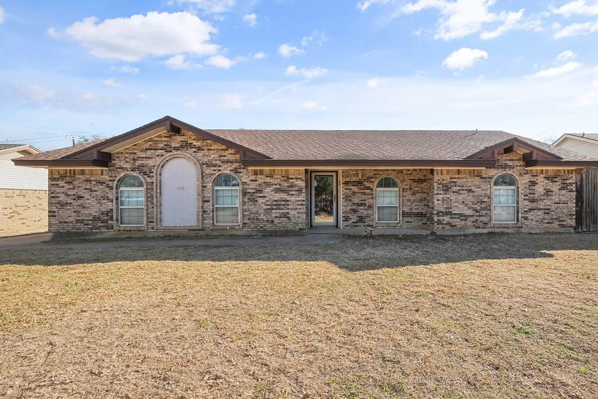 2001 San Jacinto Drive, Arlington, TX 76012 - #1