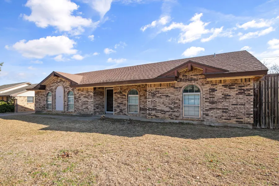 2001 San Jacinto Drive, Arlington, TX 76012 - #2