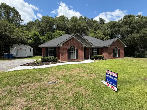 105 E Foggle Street, Athens, TX 75751