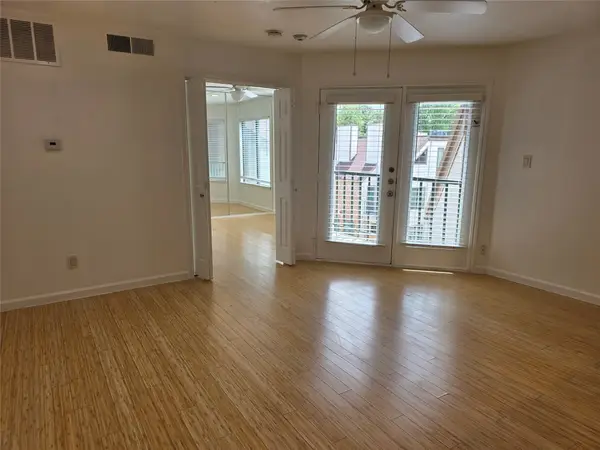 2300 Balsam Drive #G306, Arlington, TX 76006