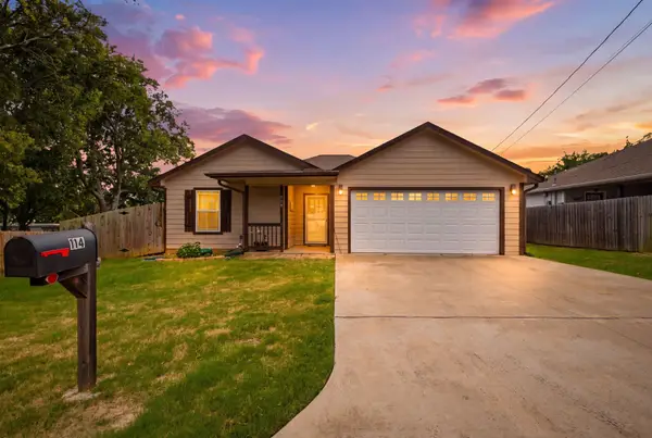 114 Wade Street, Whitesboro, TX 76273
