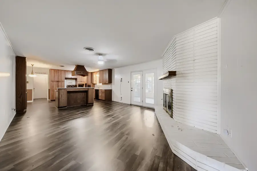 3912 Plantation Drive, Benbrook, TX 76116 - #3