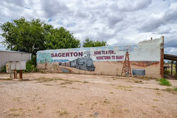 1-4 Monroe Ave, Sagerton, TX 79548