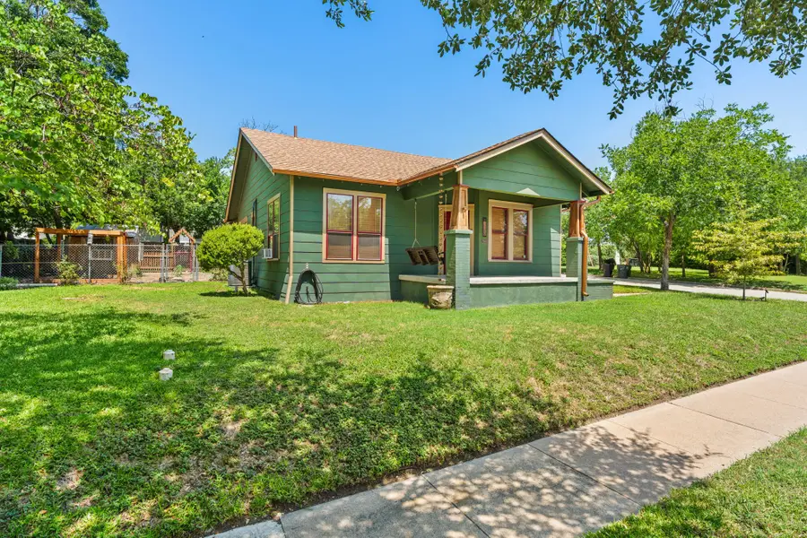 1120 N 1st Street, Temple, TX 76501 - #2