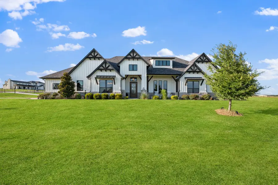 412 Royal Santana Run, Weatherford, TX 76087 - #2