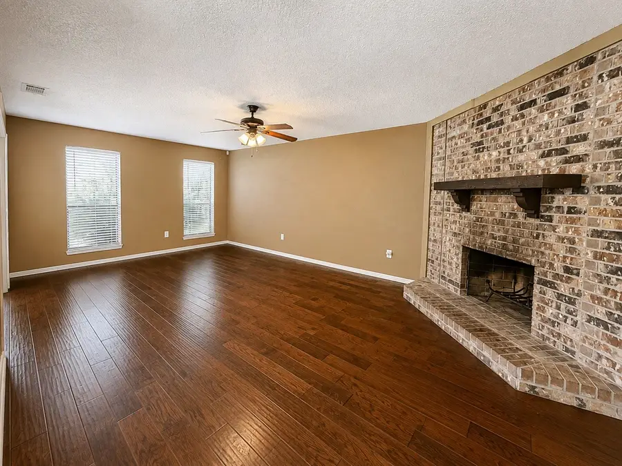 1828 Angelina Drive, Garland, TX 75040 - #3
