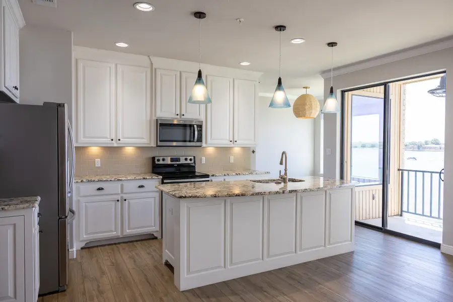 401 E Pearl Street #2202, Granbury, TX 76048 - #3