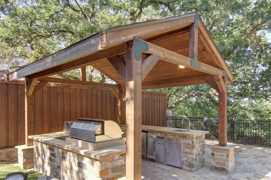 305 NW 7th Avenue, Mineral Wells, TX 76067 - #3