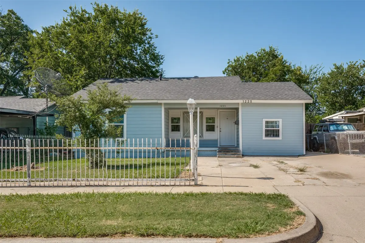 1225 W Boyce Avenue, Fort Worth, TX 76115 - #1
