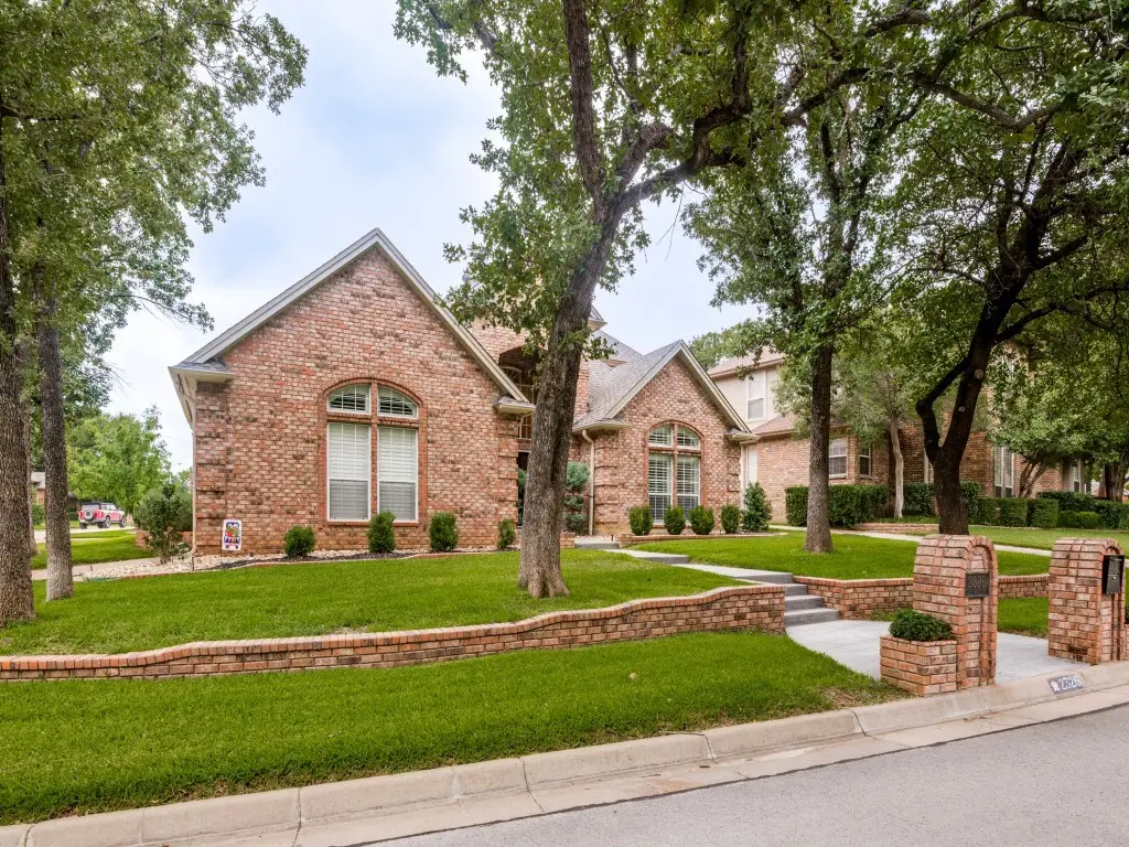 2326 Ox Bow Court, Arlington, TX 76006 - #1