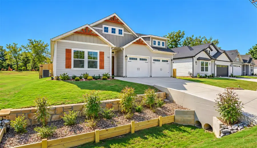 408 Betchan Street, Lake Dallas, TX 75065 - #2