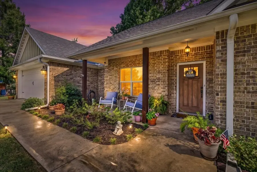 424 E Pennsylvania Avenue, Van, TX 75790 - #3