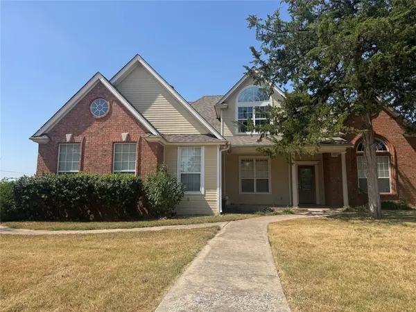201 E Collom Street, Decatur, TX 76234