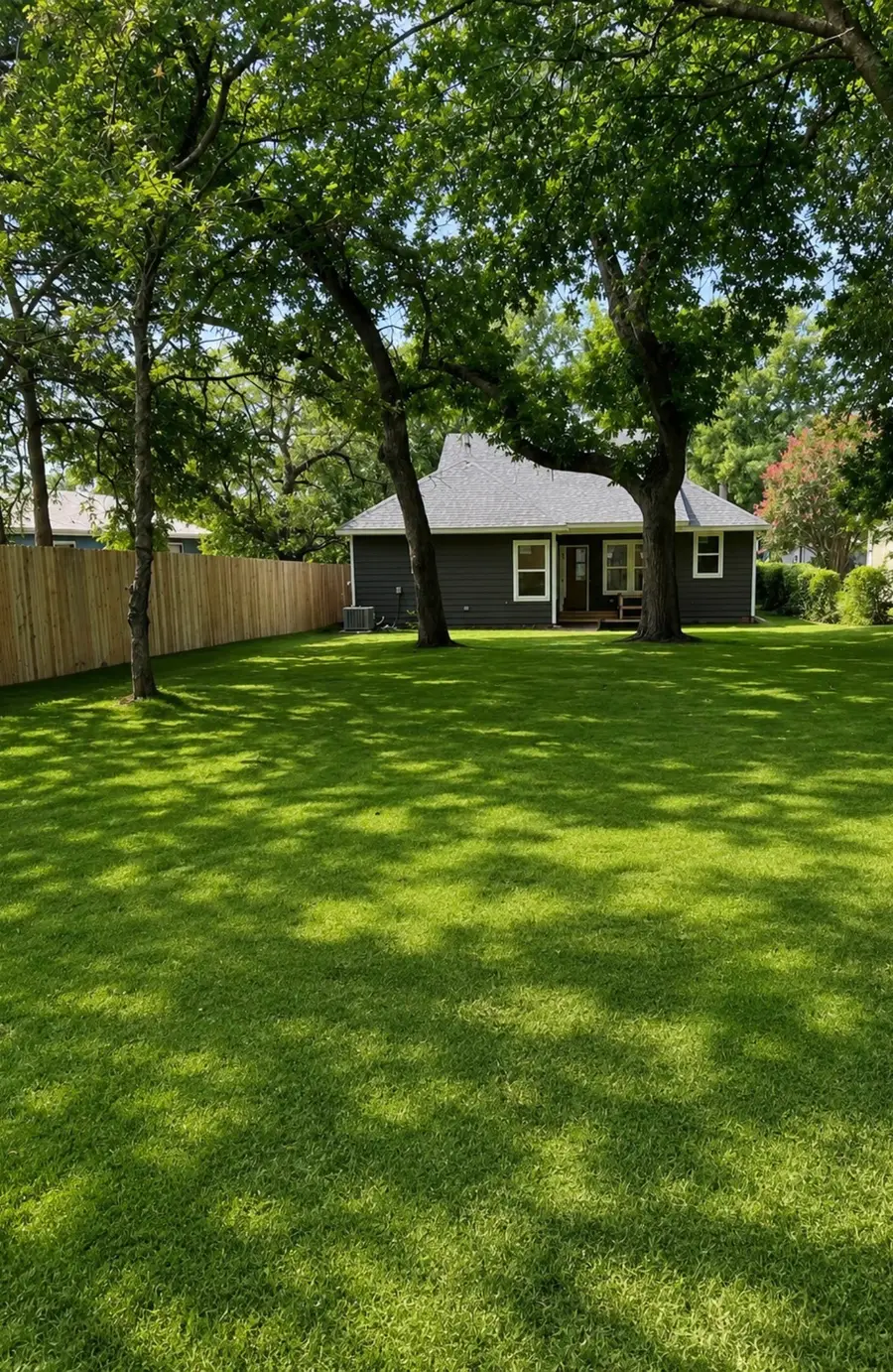 605 W Walker Street, Denison, TX 75020 - #2