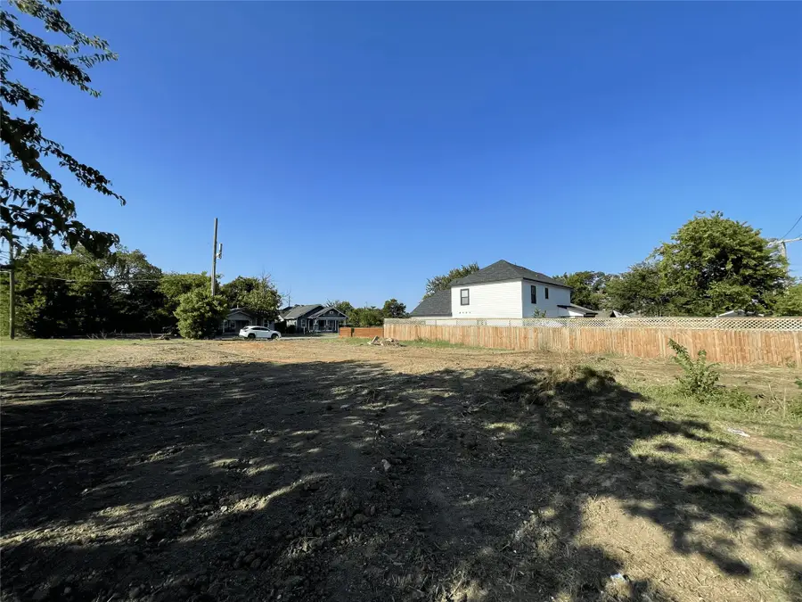 1400 E Morphy Street, Fort Worth, TX 76104 - #2