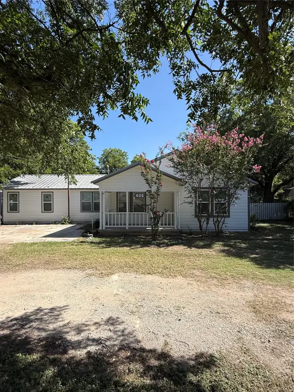 405 W Hall Street, Bangs, TX 76823