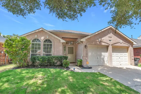 6216 Comfort Drive, Fort Worth, TX 76132