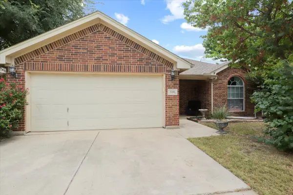 1220 Round Pen Run, Fort Worth, TX 76052