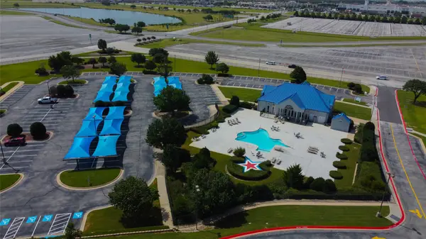 3575 Lone Star Circle #802, Fort Worth, TX 76177