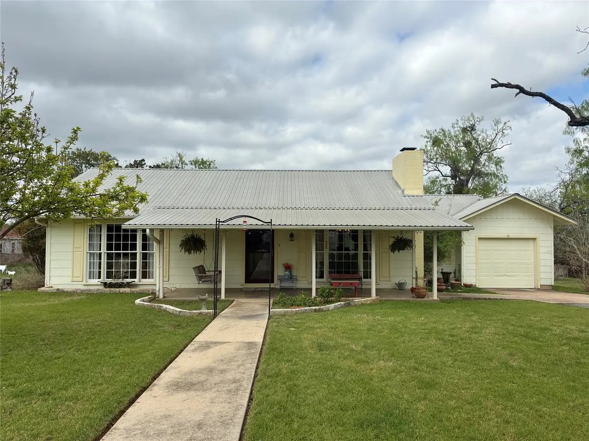 408 S Porter Street, Lampasas, TX 76550 - #1