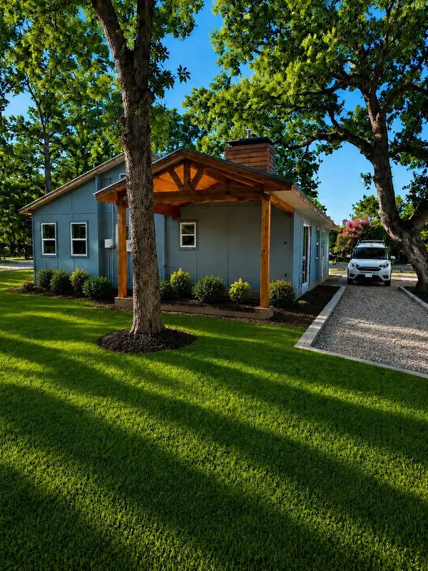 155 Barcelona Street, Payne Springs, TX 75156