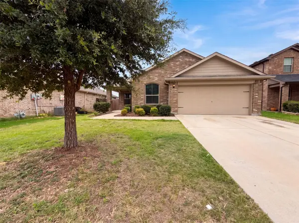 748 Wylie Street, Crowley, TX 76036