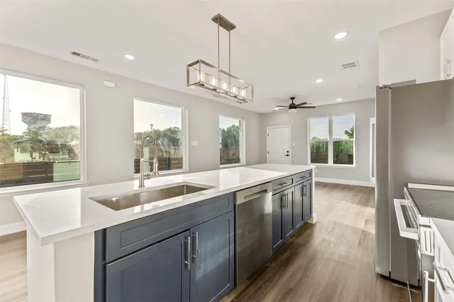 829 Premier Parkway, Grand Prairie, TX 75051 - #2
