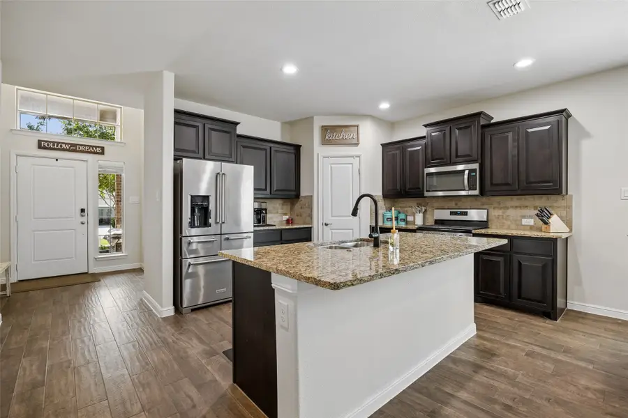523 Harbor Drive, Azle, TX 76020 - #3