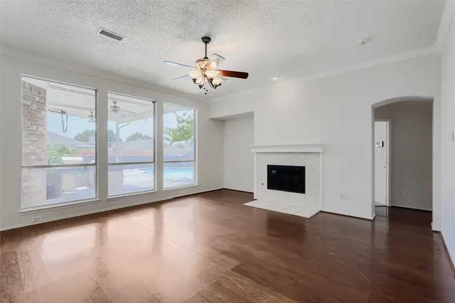 1013 Hampstead Drive, Mesquite, TX 75181 - #3