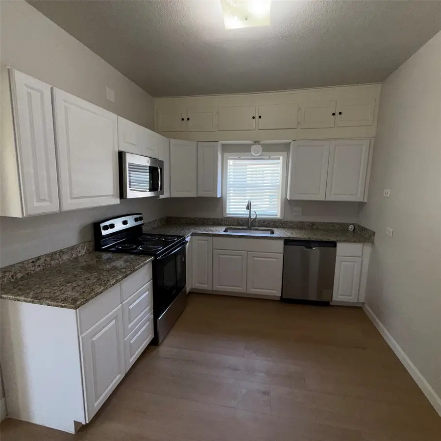 1005 Dodson Street, Gainesville, TX 76240 - #3