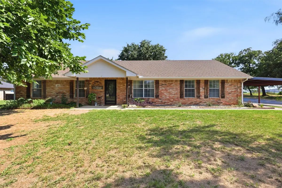 1115 E 6th Street, Springtown, TX 76082 - #1