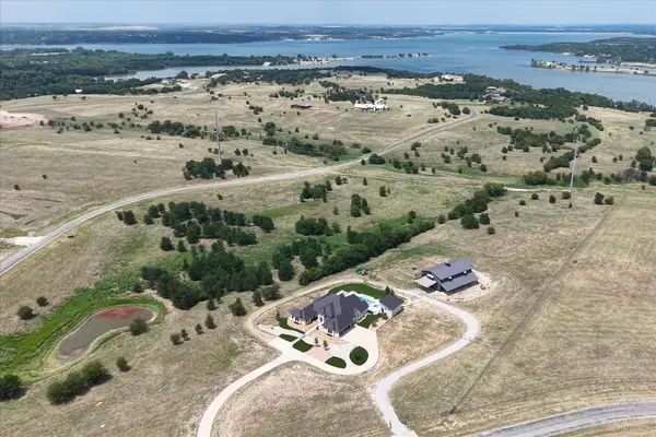 11103 E Rocky Creek Road, Crowley, TX 76036