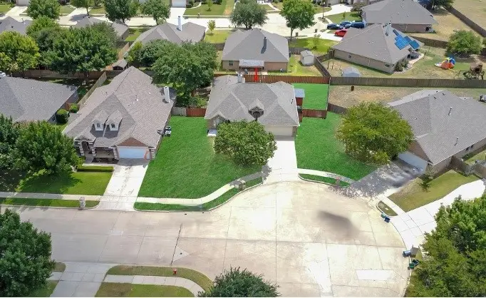 521 Acorn Court, Saginaw, TX 76179 - #2