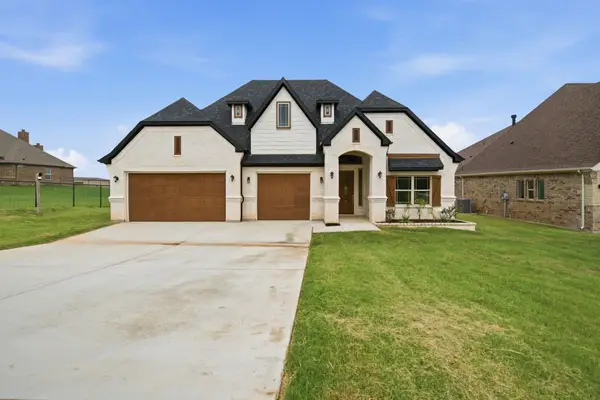 680 Jennings Lane, Azle, TX 76020