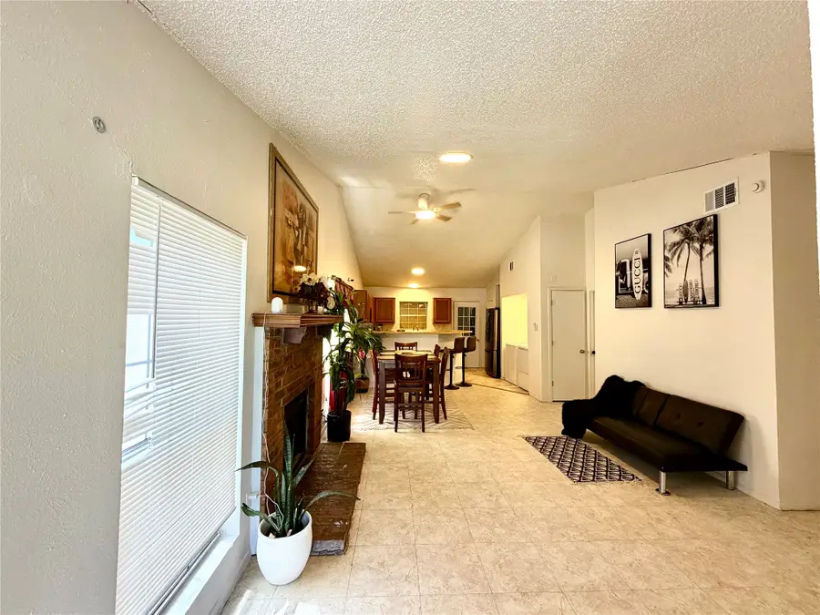 817 Colchester Drive, Mesquite, TX 75149 - #2
