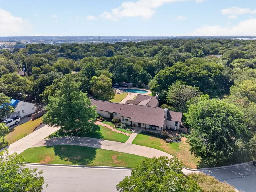 1709 Bluebonnet Drive, Fort Worth, TX 76111 - #3