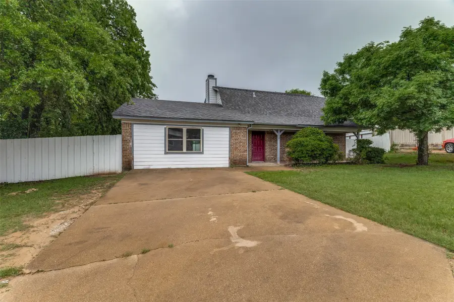 408 Windwood Court, Azle, TX 76020 - #2