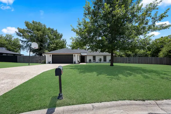 1307 Linda Court, Cleburne, TX 76033