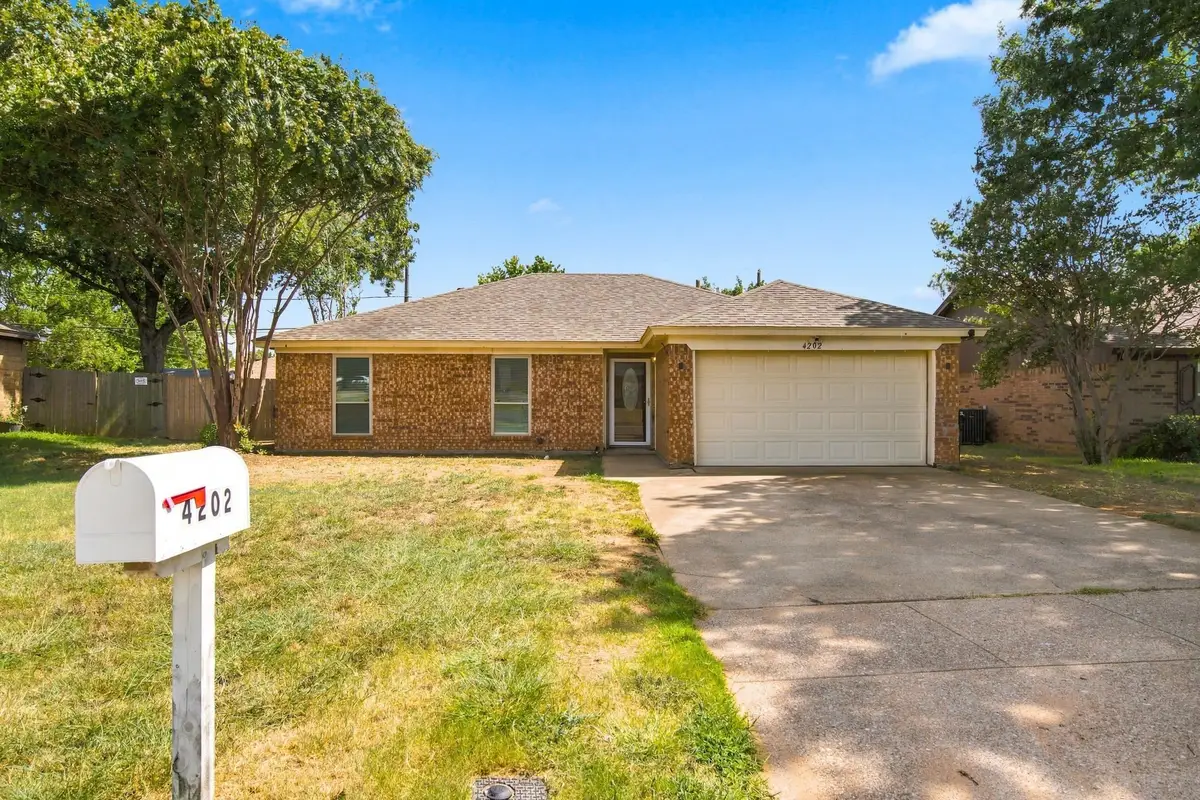 4202 Maple Springs Drive, Arlington, TX 76001 - #1