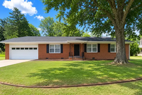 3271 Hubbard Street, Paris, TX 75460